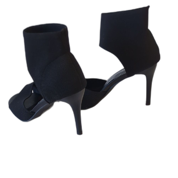 NWOT Newbella Black Stiletto Heels with Stretchy Ankle Cuff - Picture 4 of 9